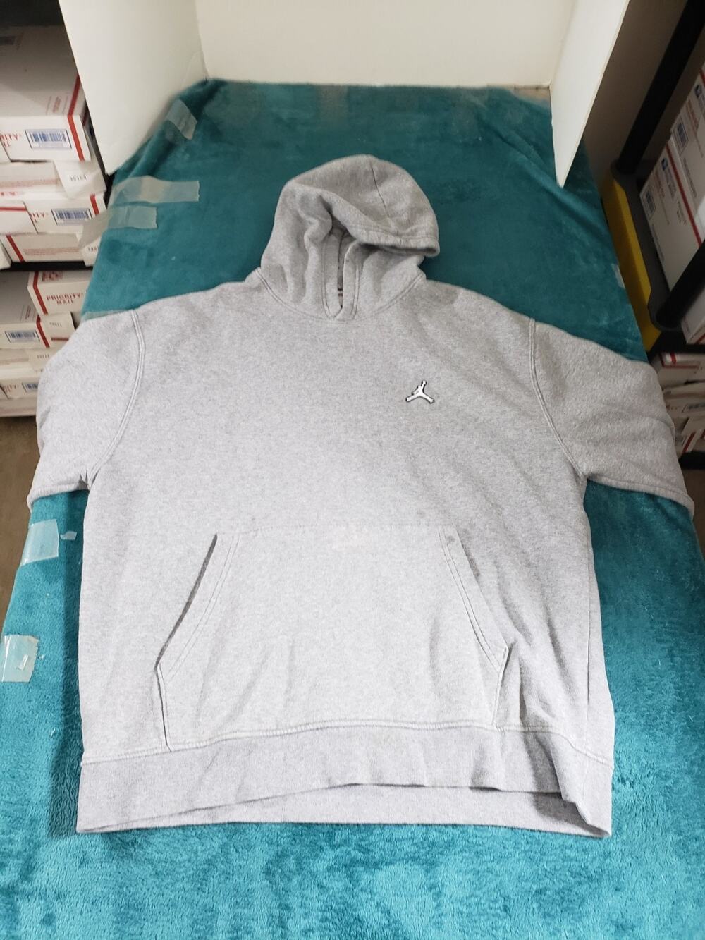 Jordan Hoodie Size Large Men Gray Long Sleeves Jumpman Logo Classic Pullover